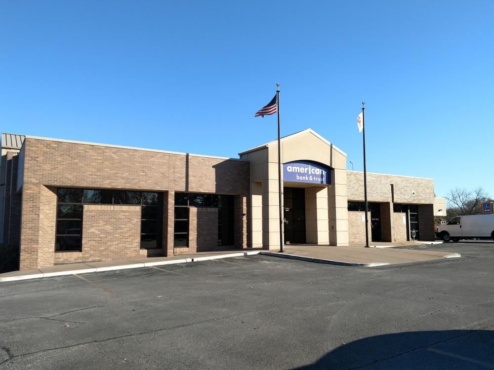 American Bank and Trust Company, N.A. 01