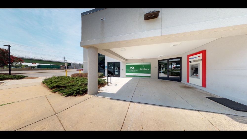 Bank of America (with Drive-thru services) 01