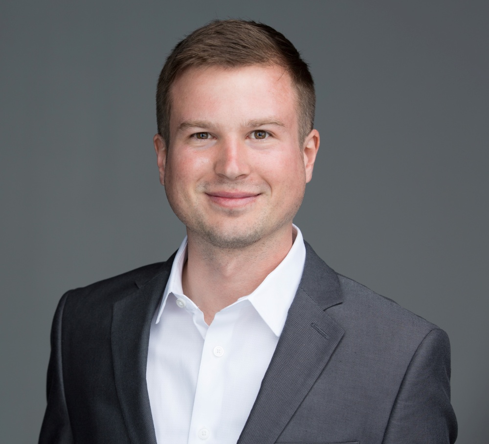 Adam Verhoff Mortgage Pro 01