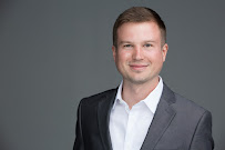 Adam Verhoff Mortgage Pro 02