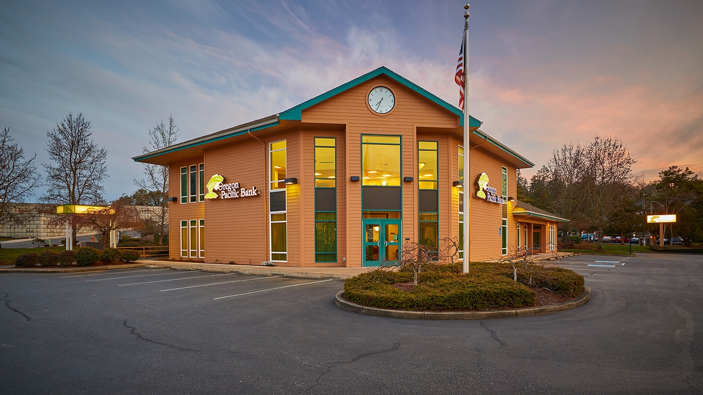 Oregon Pacific Bank - Roseburg Branch 01