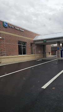 Fifth Third Bank & ATM 04