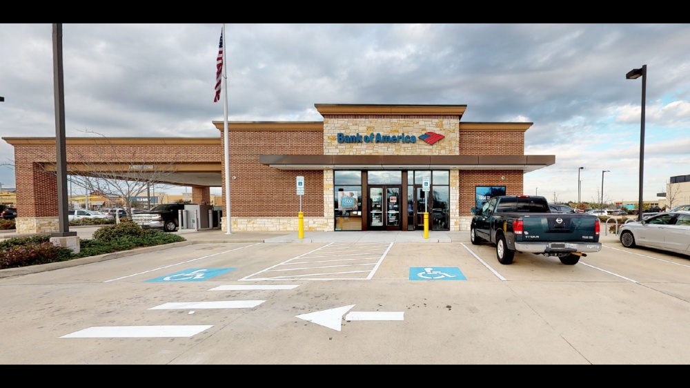 Bank of America (with Drive-thru ATM) 01