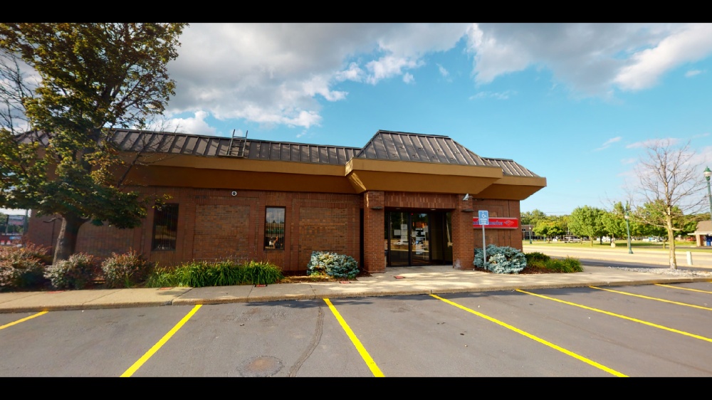 Bank of America (with Drive-thru ATM) 01