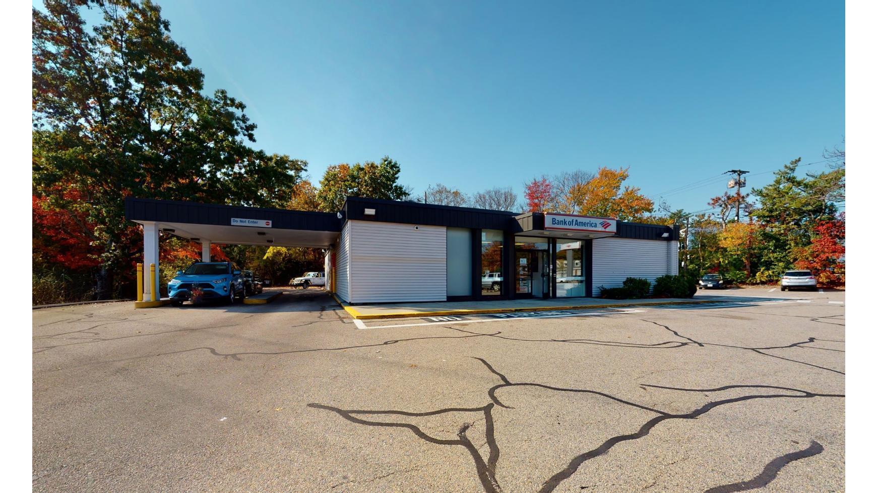 Bank of America (with Drive-thru ATM) 01