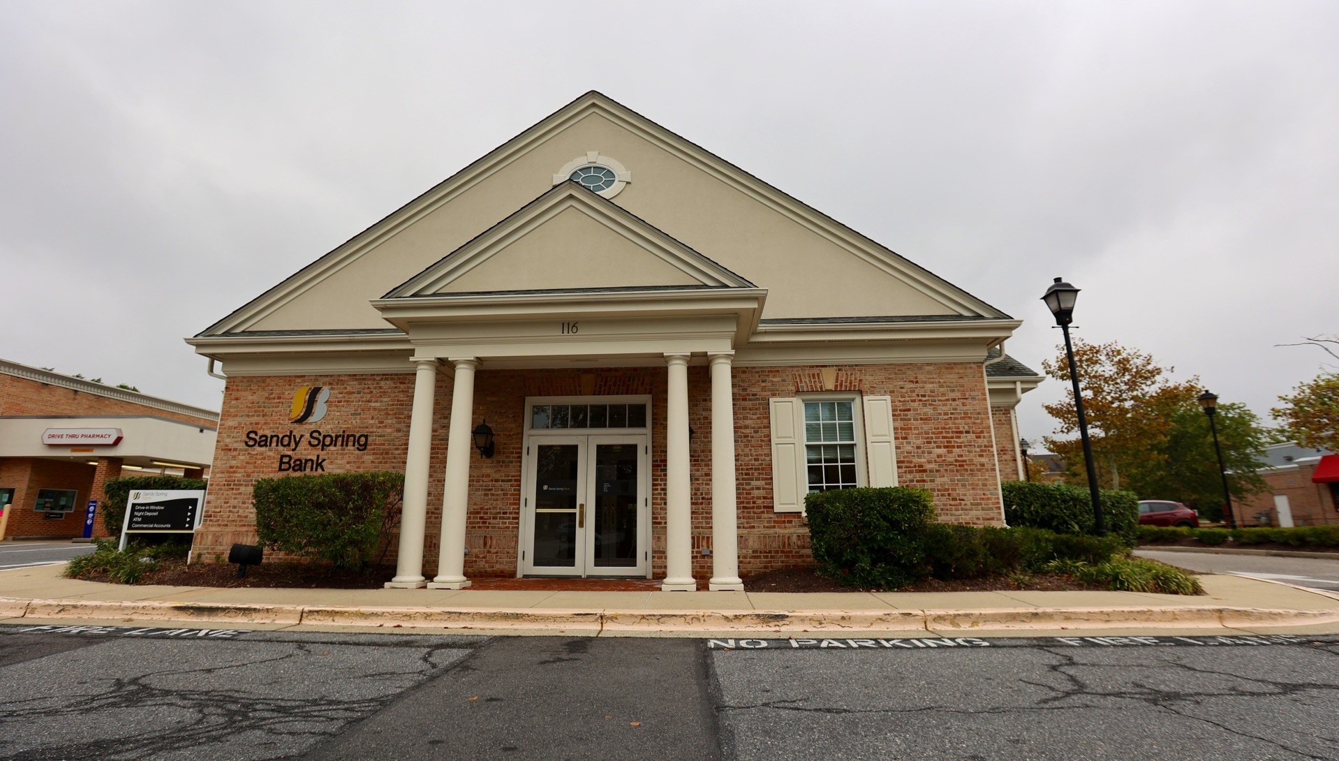 Sandy Spring Bank 01