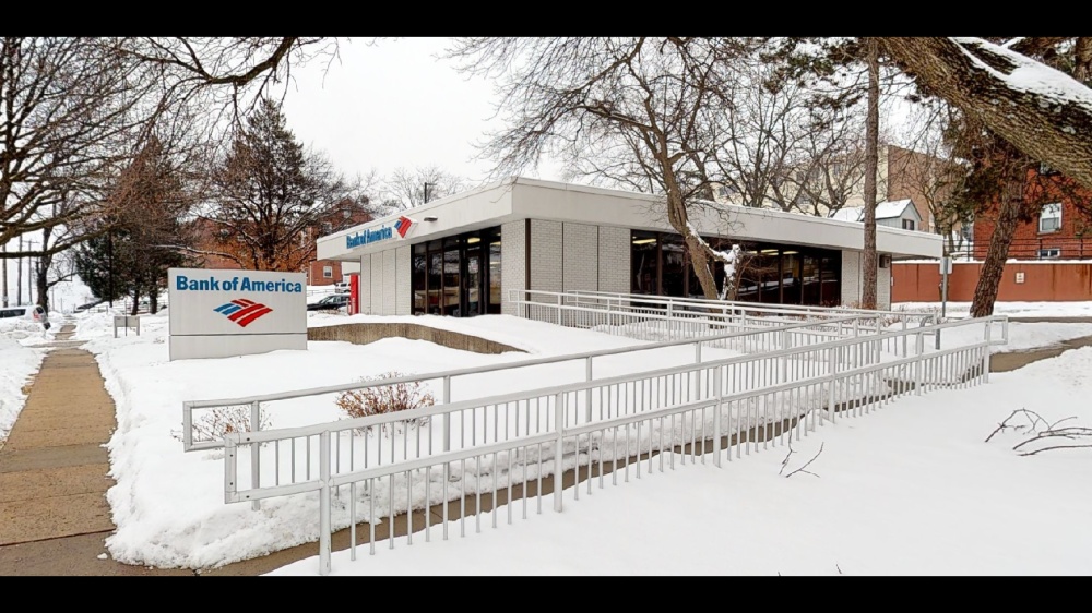 Bank of America (with Drive-thru ATM) 01