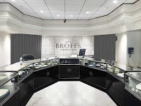 Broff's Diamond & Loan Co. 01