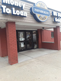 Fall River Pawn Brokers 01