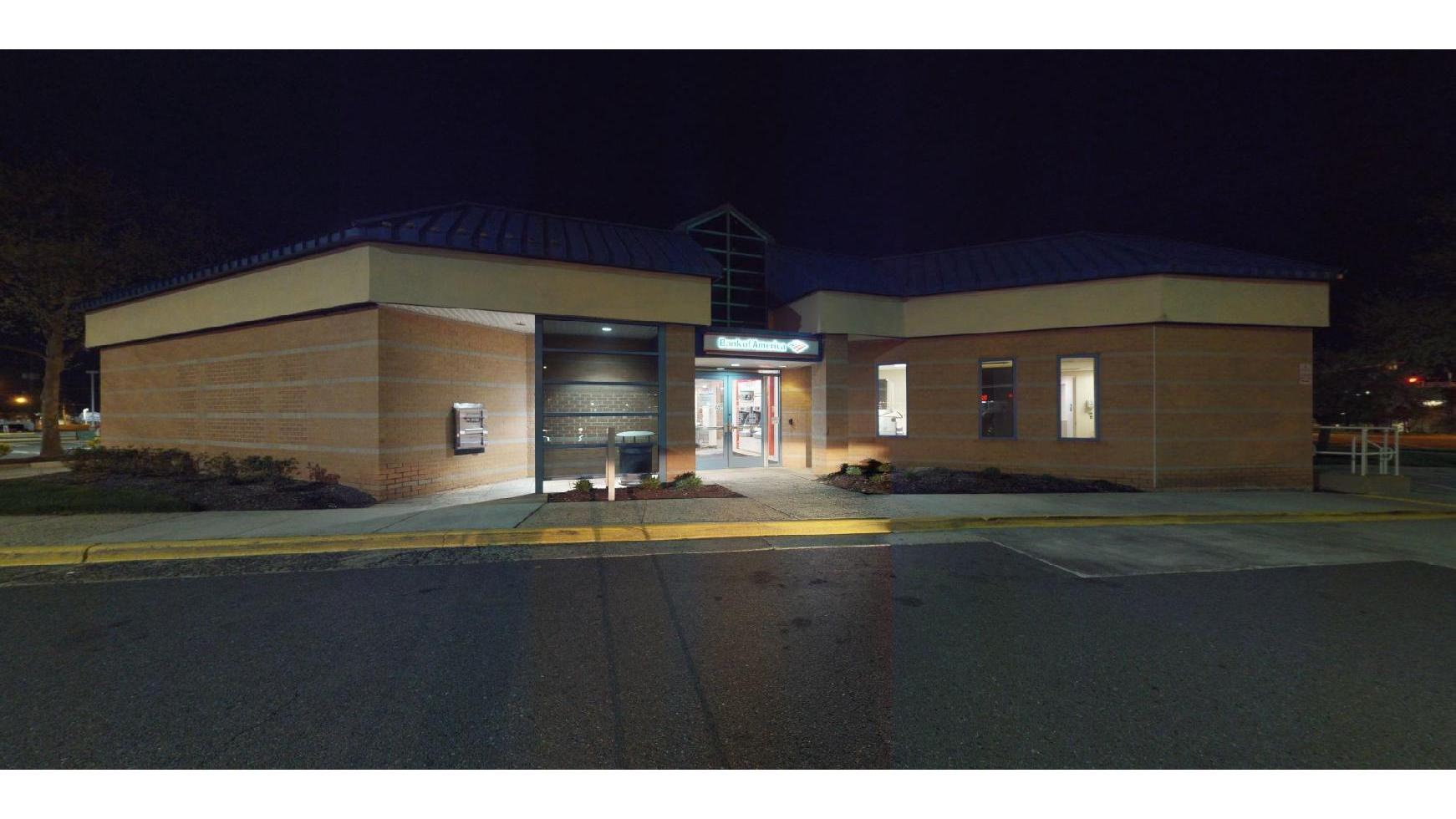 Bank of America (with Drive-thru ATM) 01