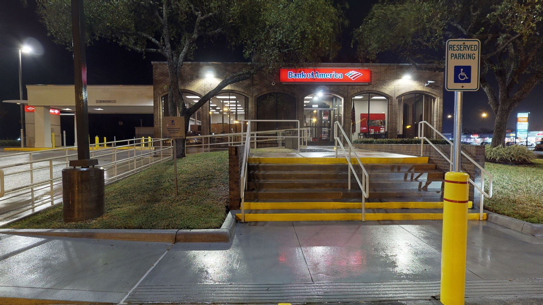 Bank of America (with Drive-thru ATM) 01
