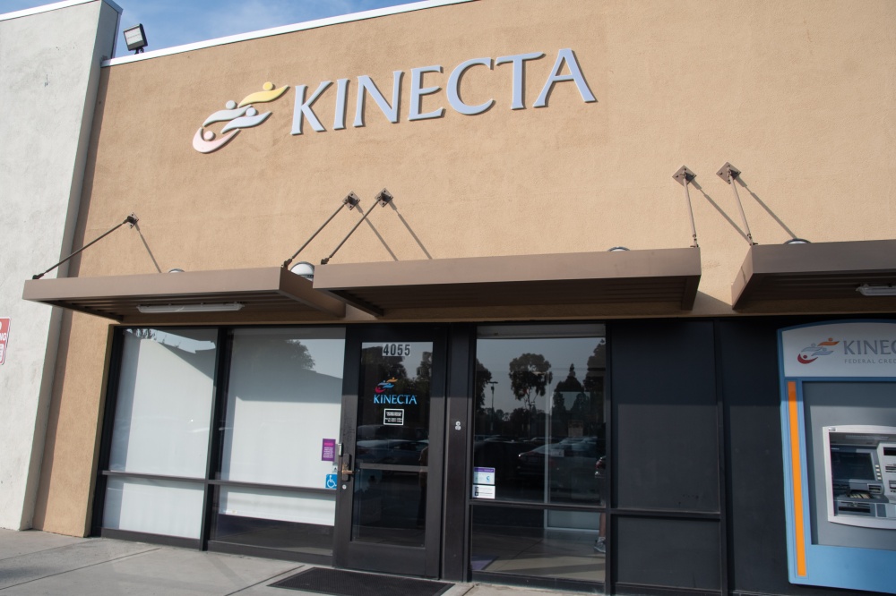 Kinecta Federal Credit Union - Lakewood 01
