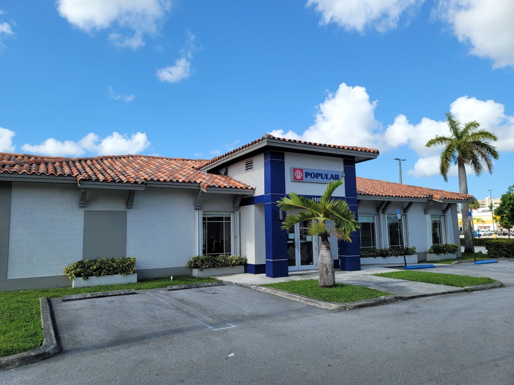 Popular Bank 01