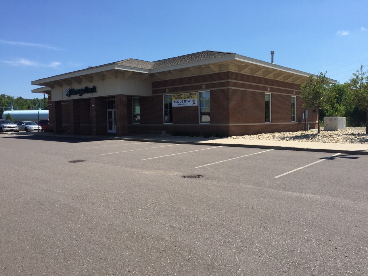 Range Bank 01
