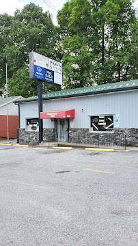 Pisgah Forest Pawn 01