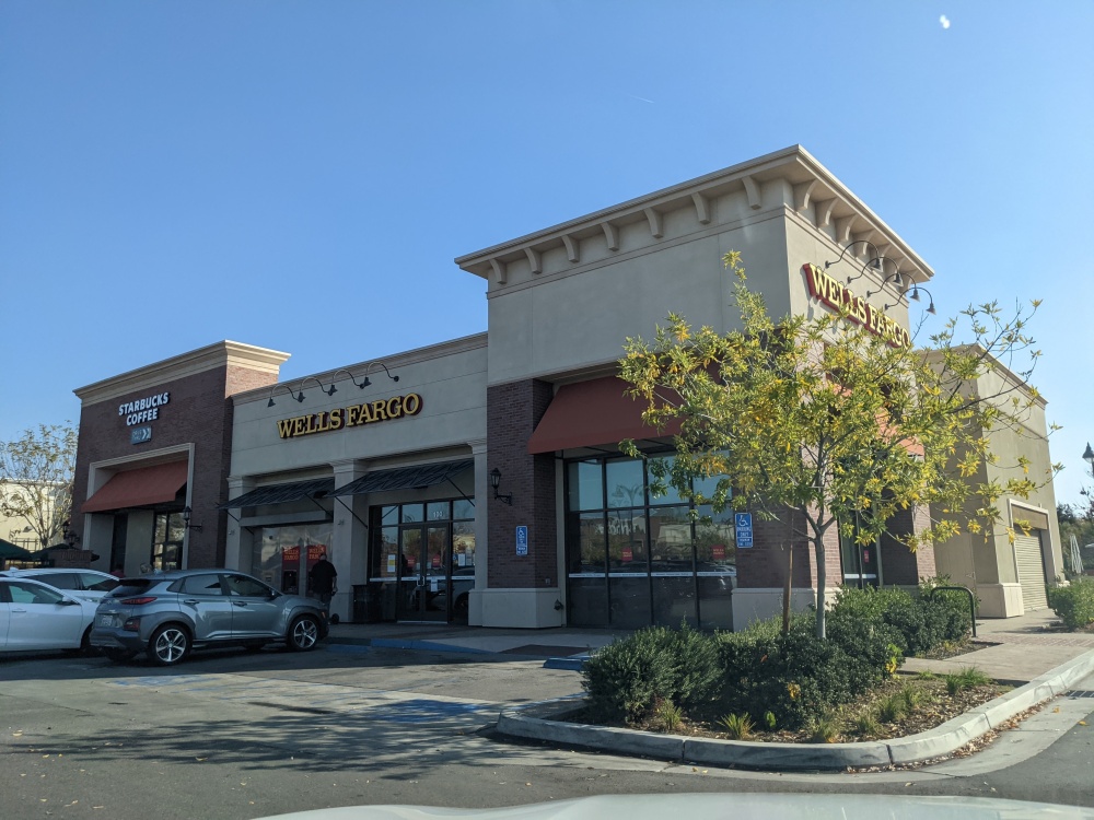 Wells Fargo Bank 01