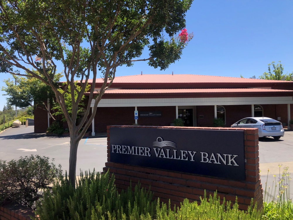 Premier Valley Bank 01