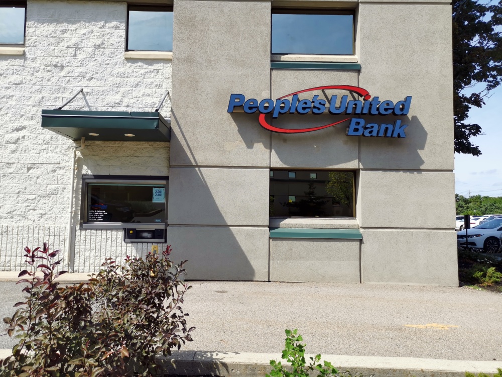 People's United Bank 01