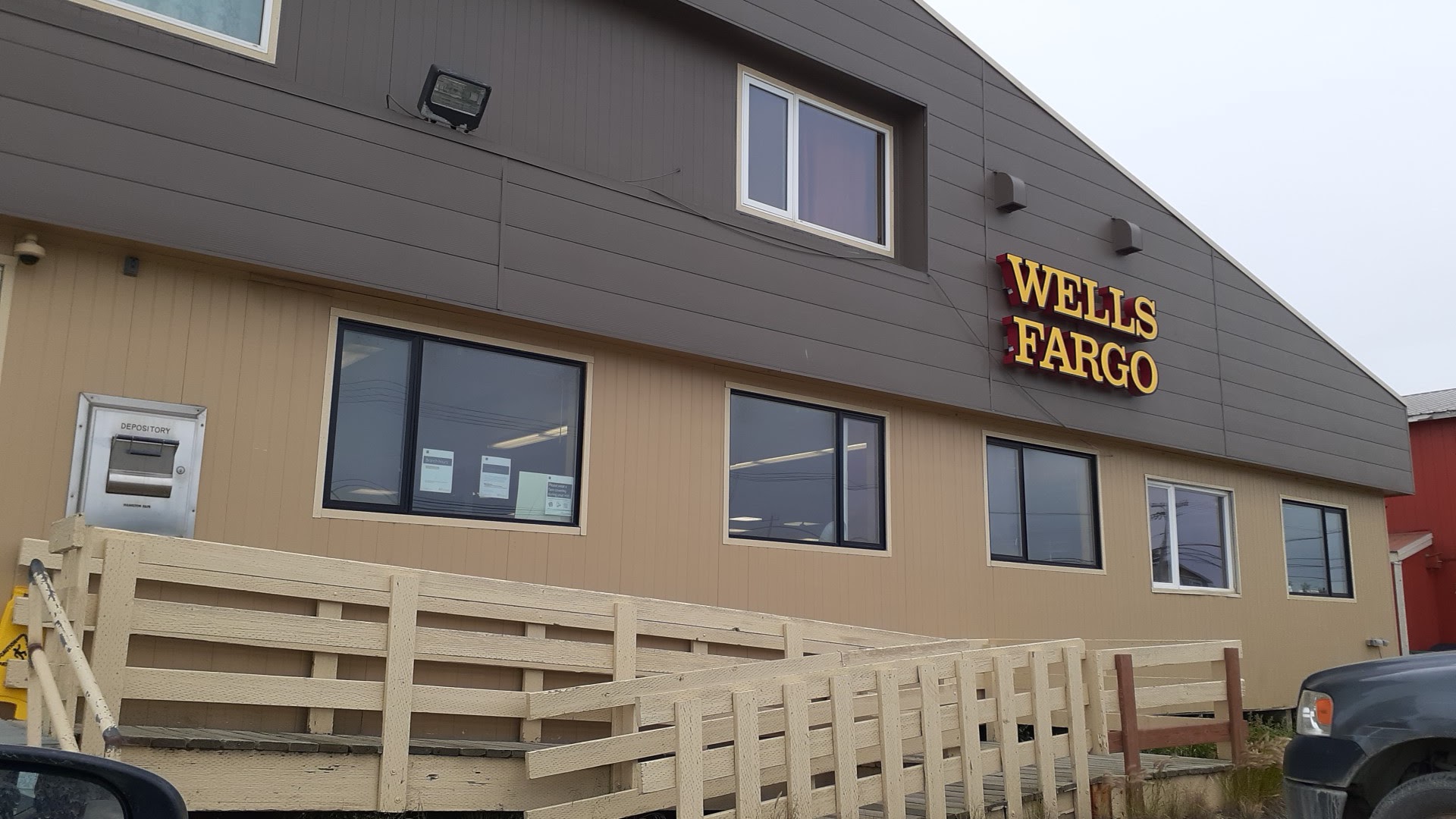 Wells Fargo Bank 01