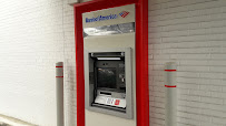 Bank of America (with Drive-thru ATM) 04