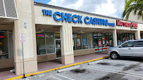 The Check Cashing Store 01
