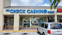 The Check Cashing Store 04