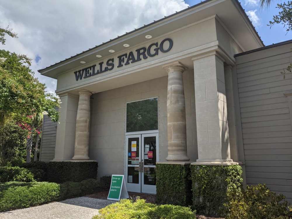 Wells Fargo Bank 01