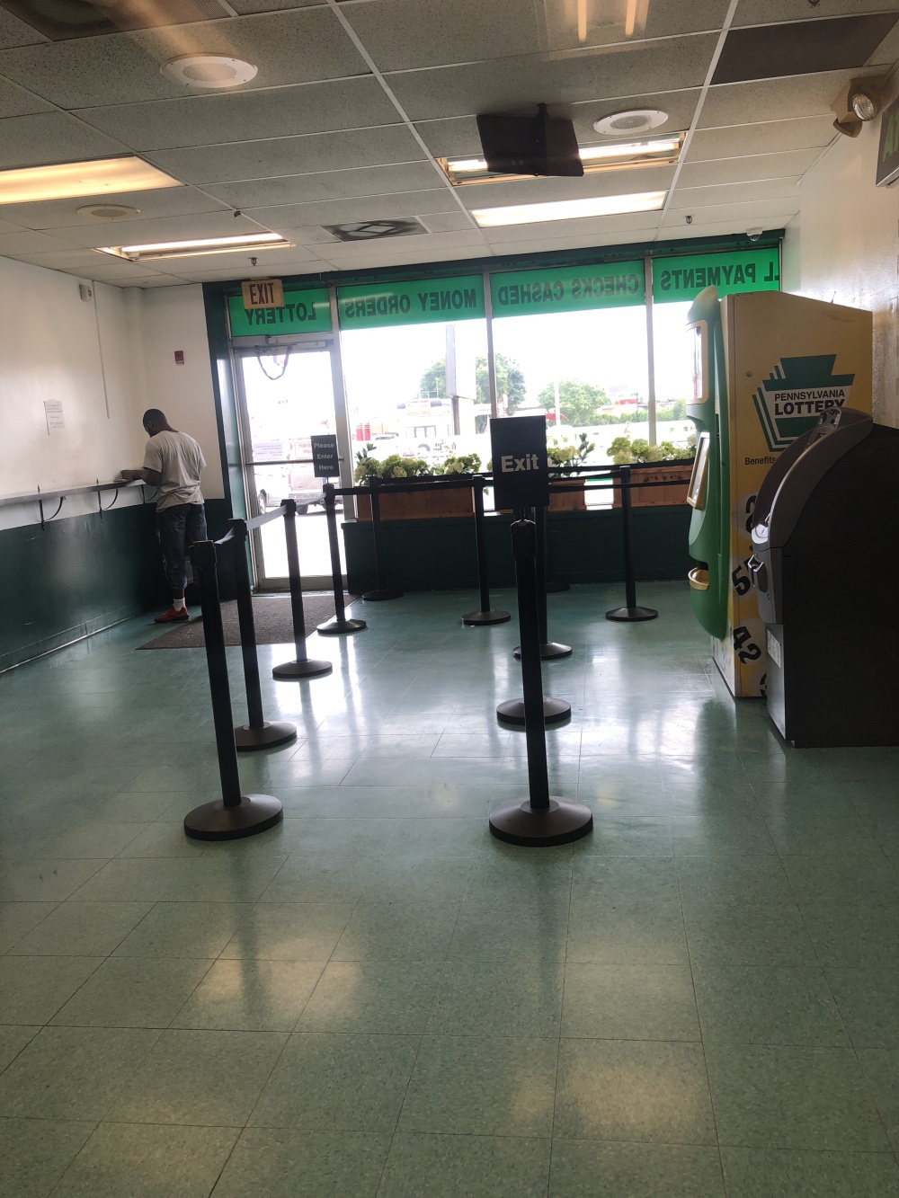 Check & Cash Express 01