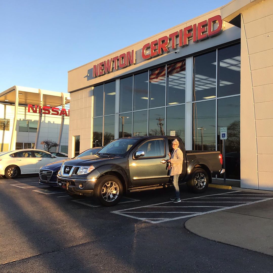 Newton Nissan of Gallatin 01