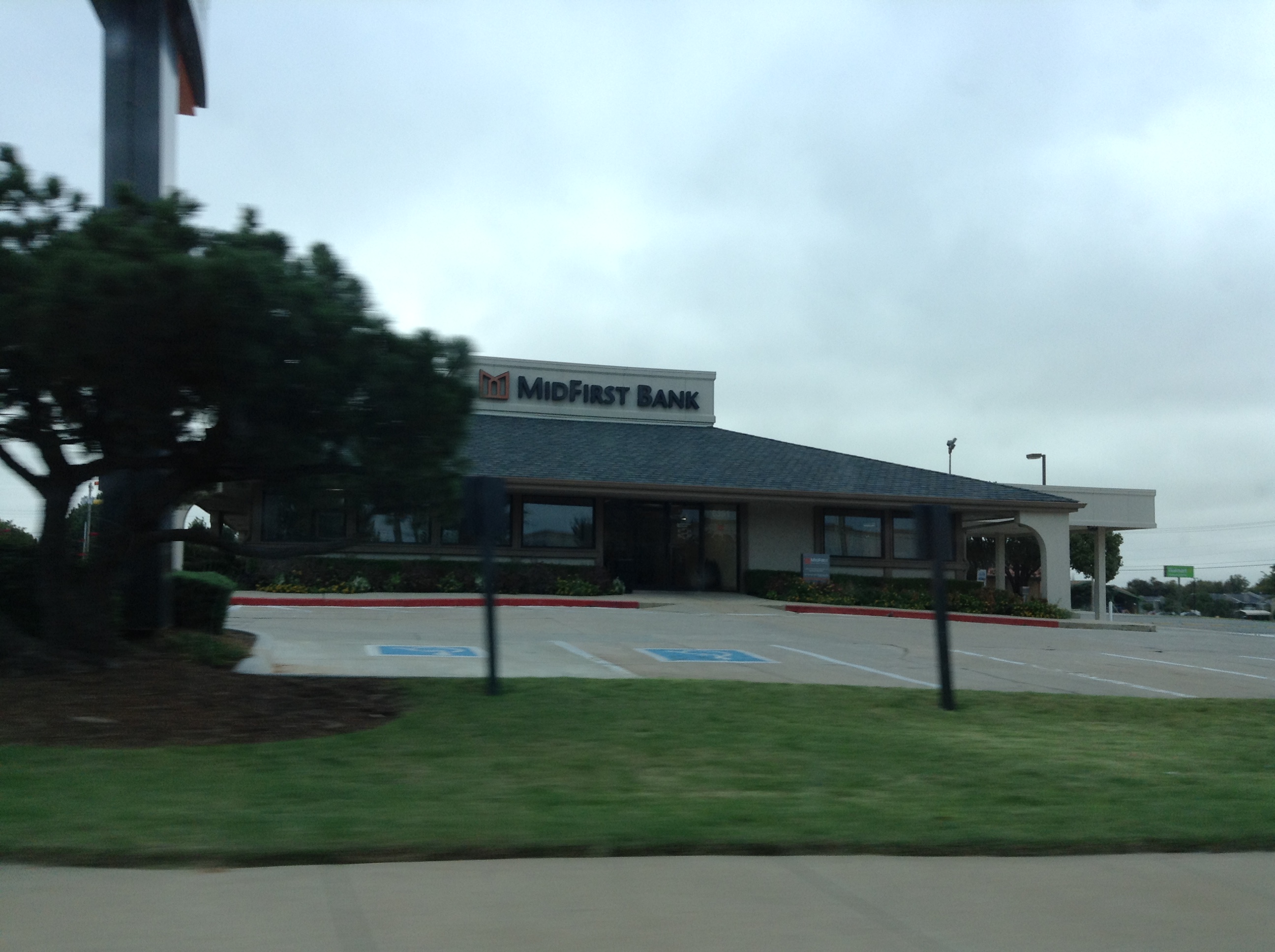 MidFirst Bank 01