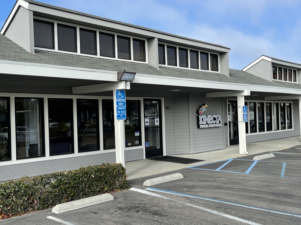 Kinecta Federal Credit Union - Goleta 01