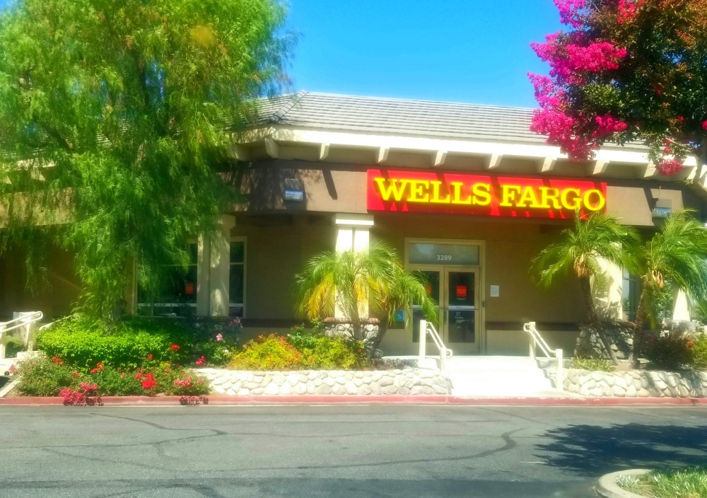 Wells Fargo Bank 01