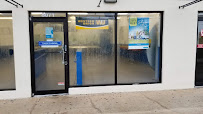 The Check Cashing Store 03