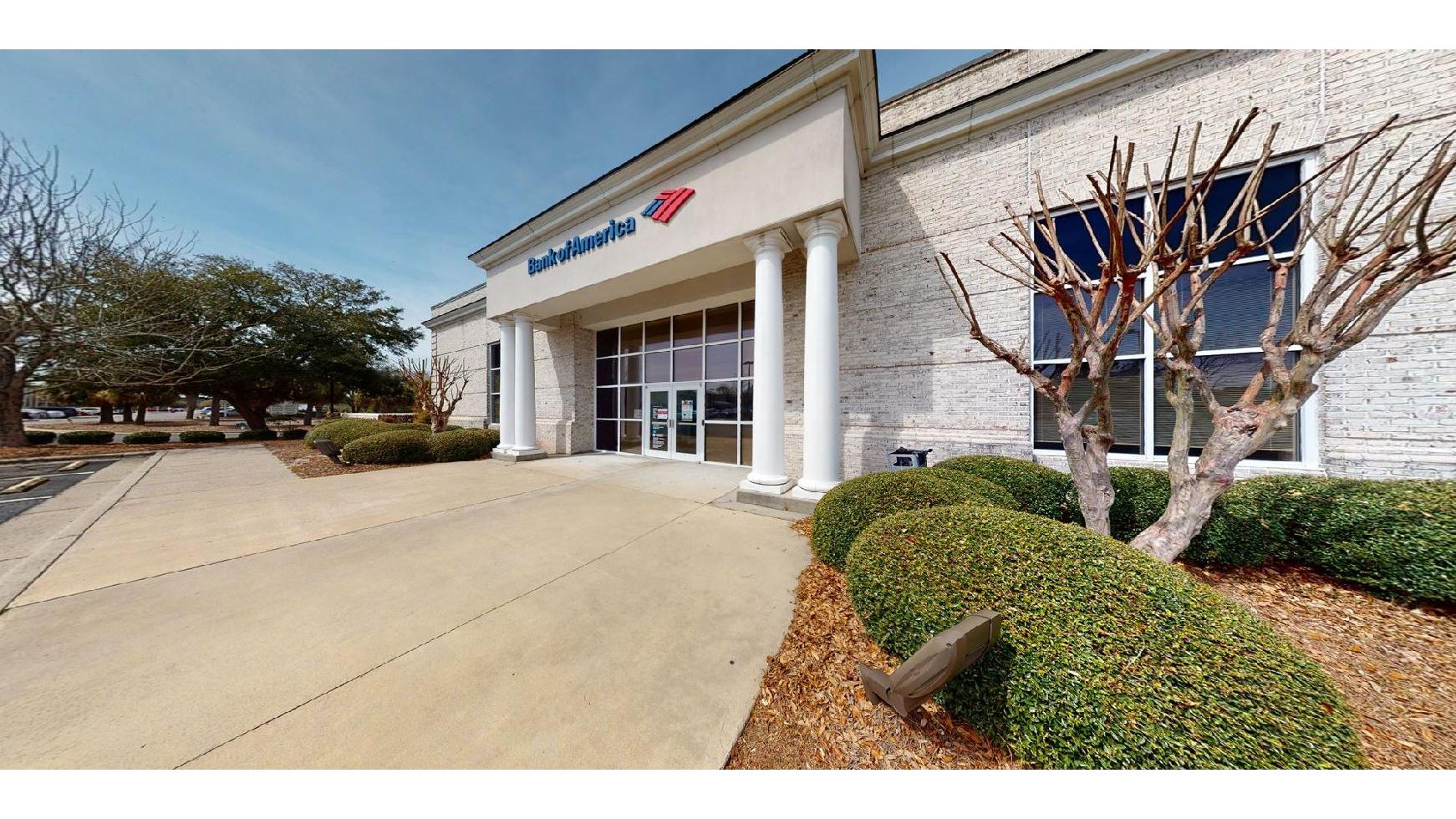 Bank of America (with Drive-thru services) 01