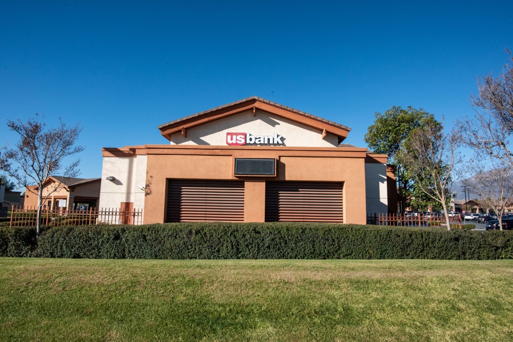 U.S. Bank Branch 01