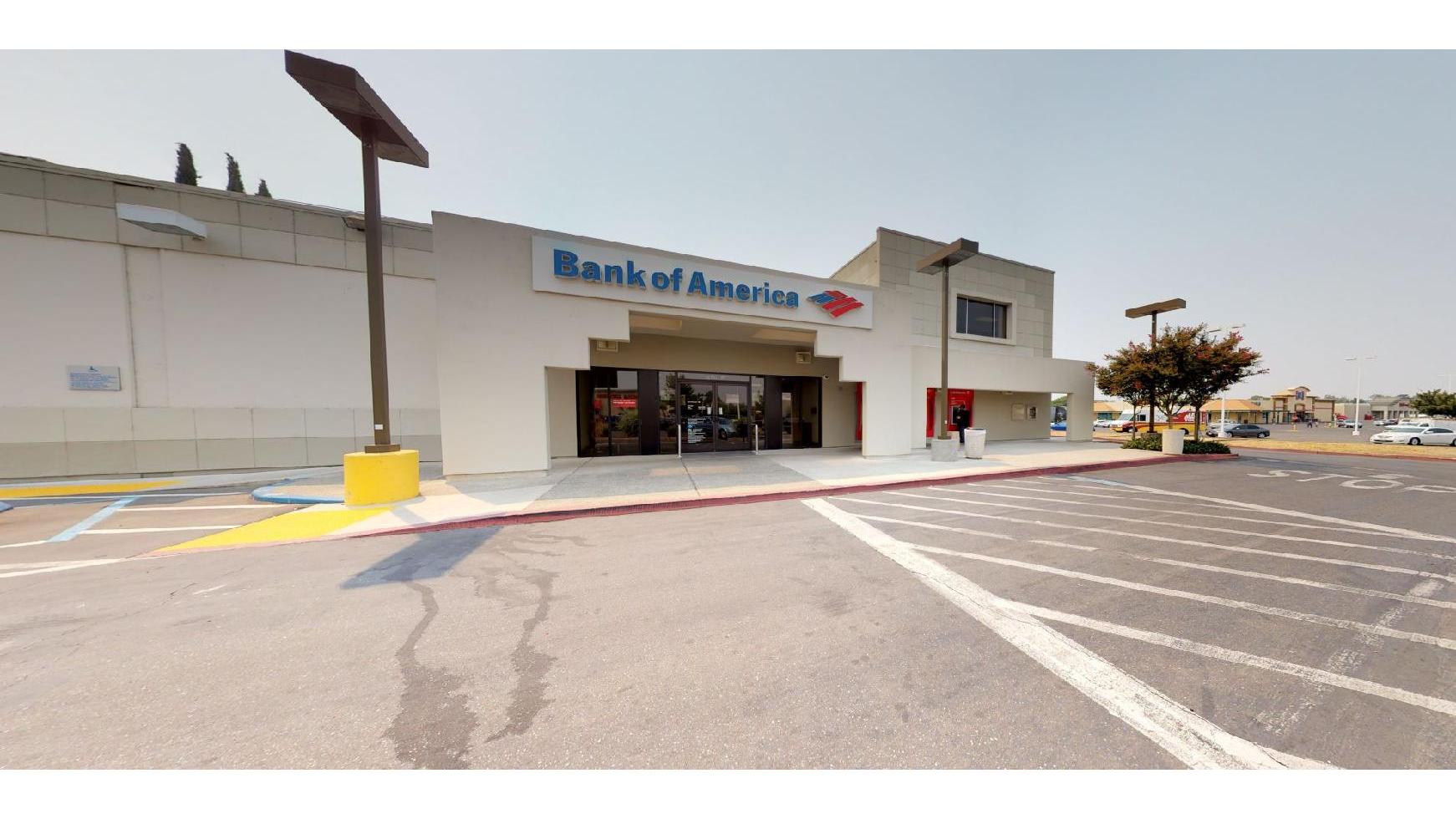 Bank of America (with Drive-thru ATM) 01