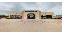 Bank of America (with Drive-thru services) 01