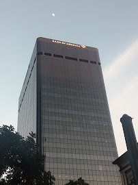 Bank of the West 01