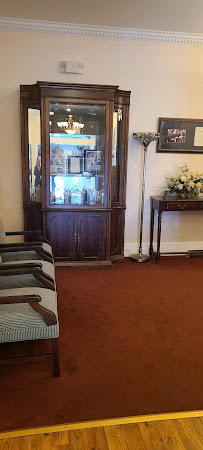 Cox-Needham Funeral Home 03