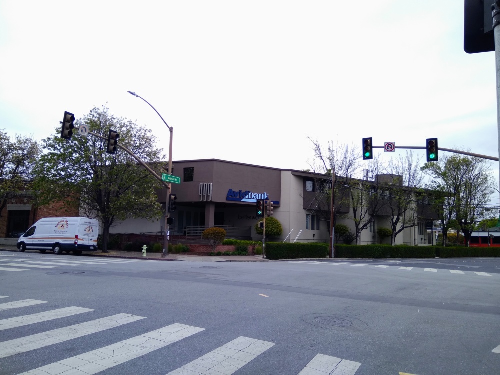 Avidbank 01
