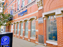 Dollar Bank 01