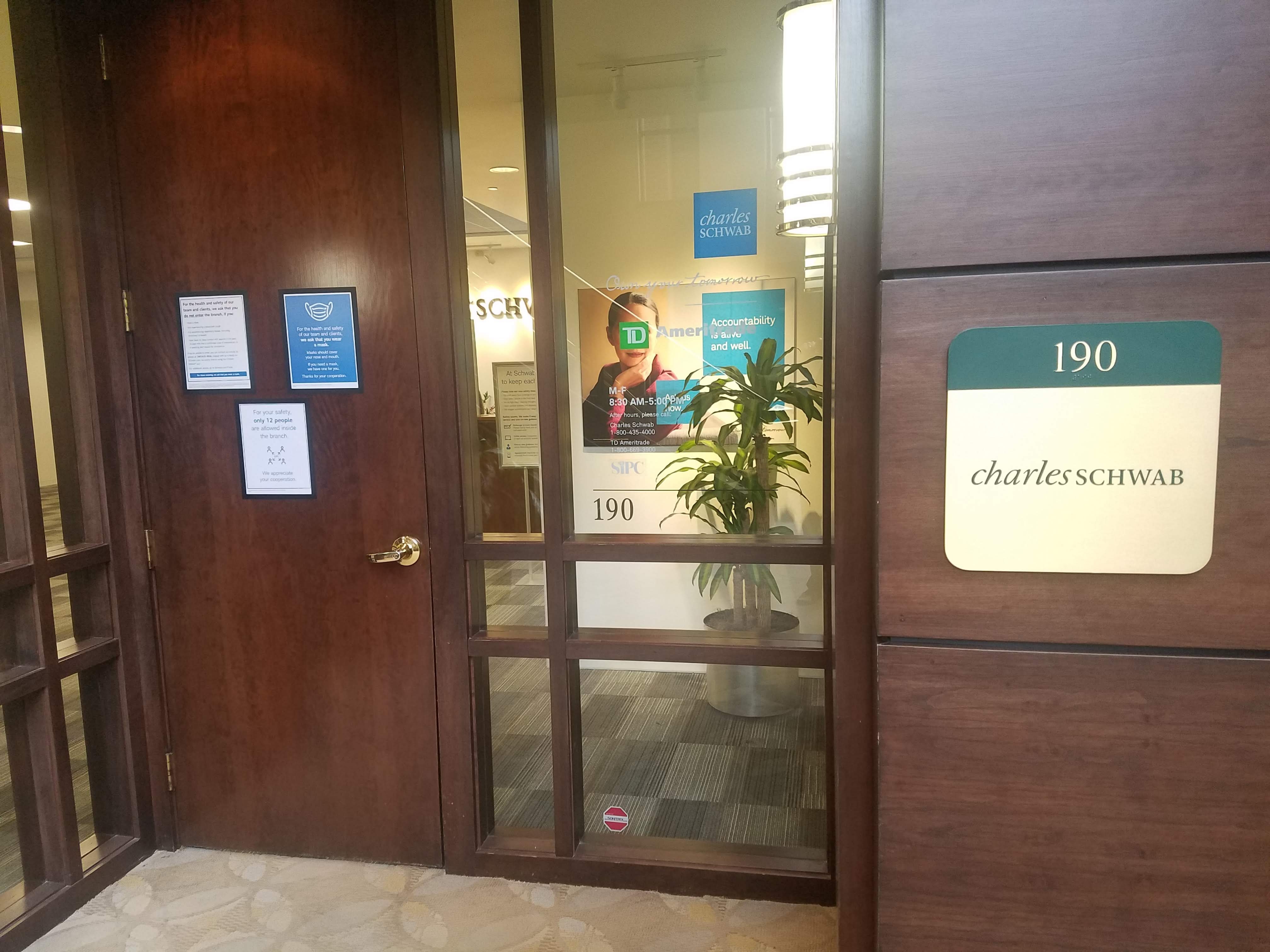 Charles Schwab 01