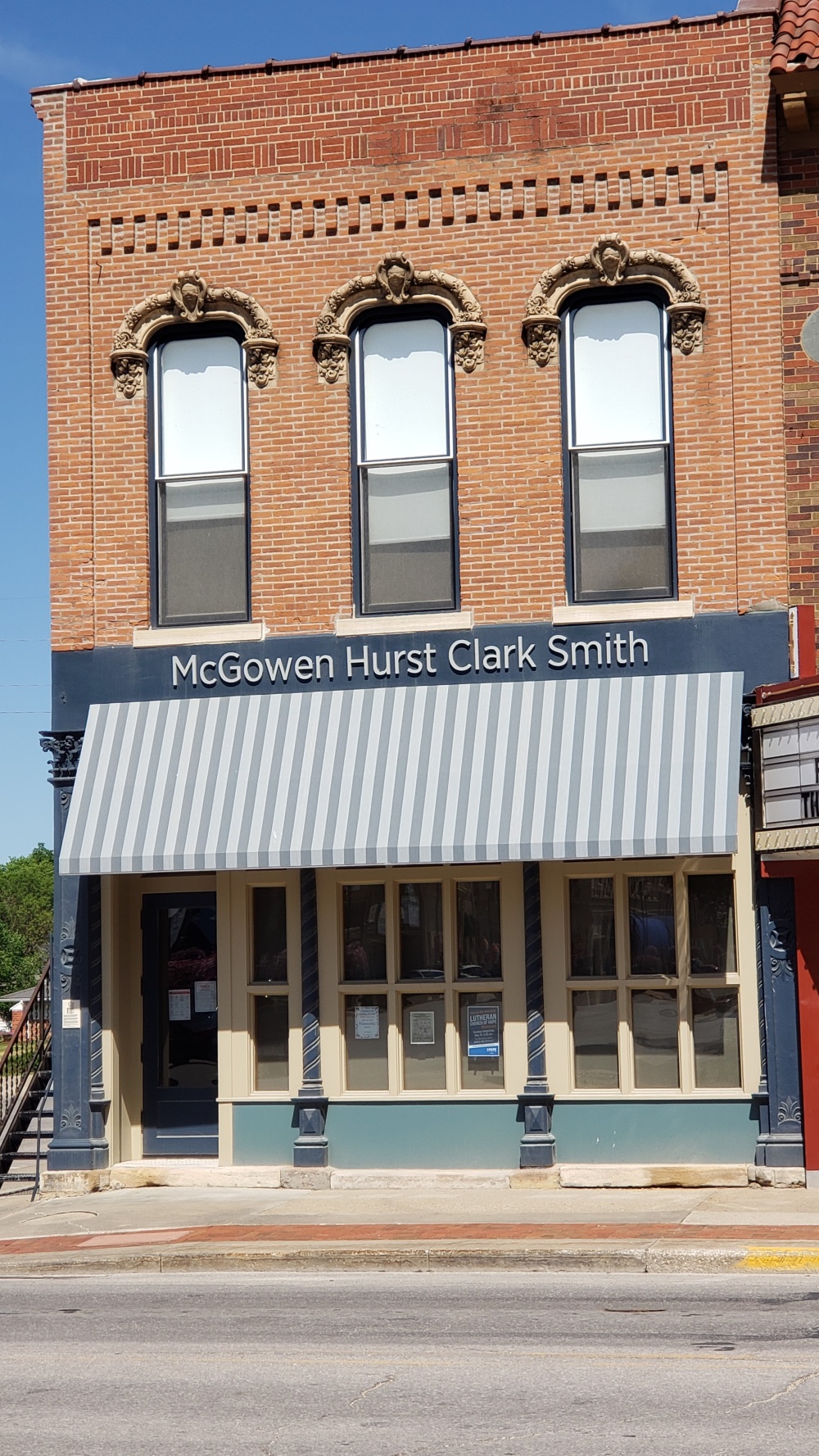 McGowen, Hurst, Clark & Smith 01