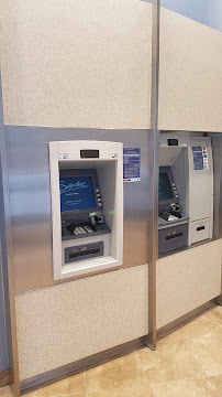 Signature Bank 02