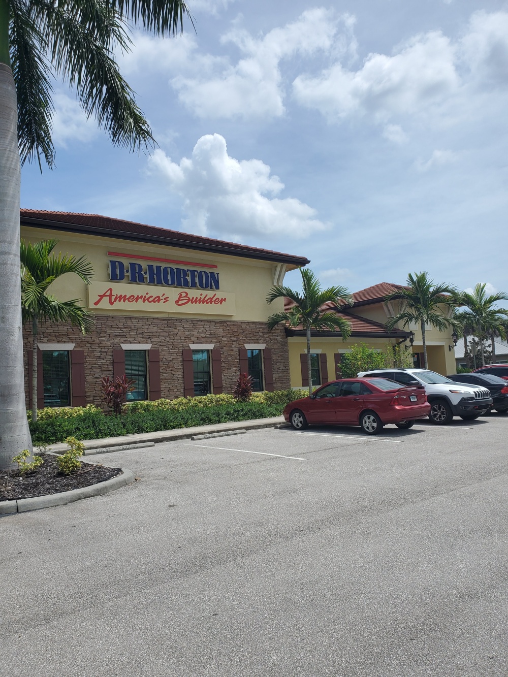 DHI Title Agency - Fort Myers 01