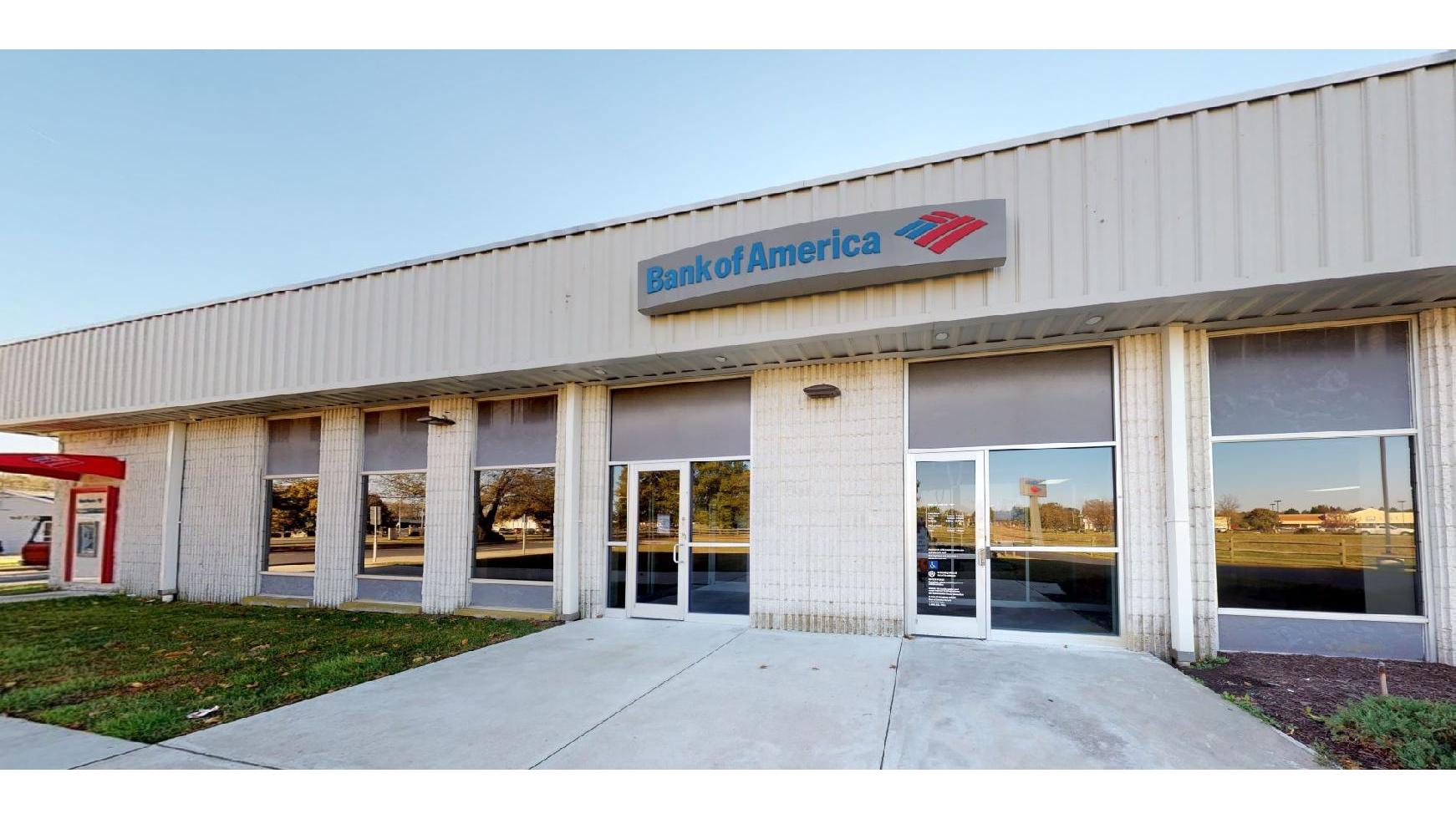 Bank of America (with Drive-thru ATM) 01