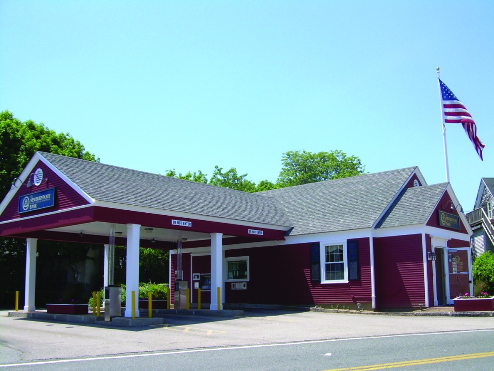 Newburyport Bank - Friend St. 01