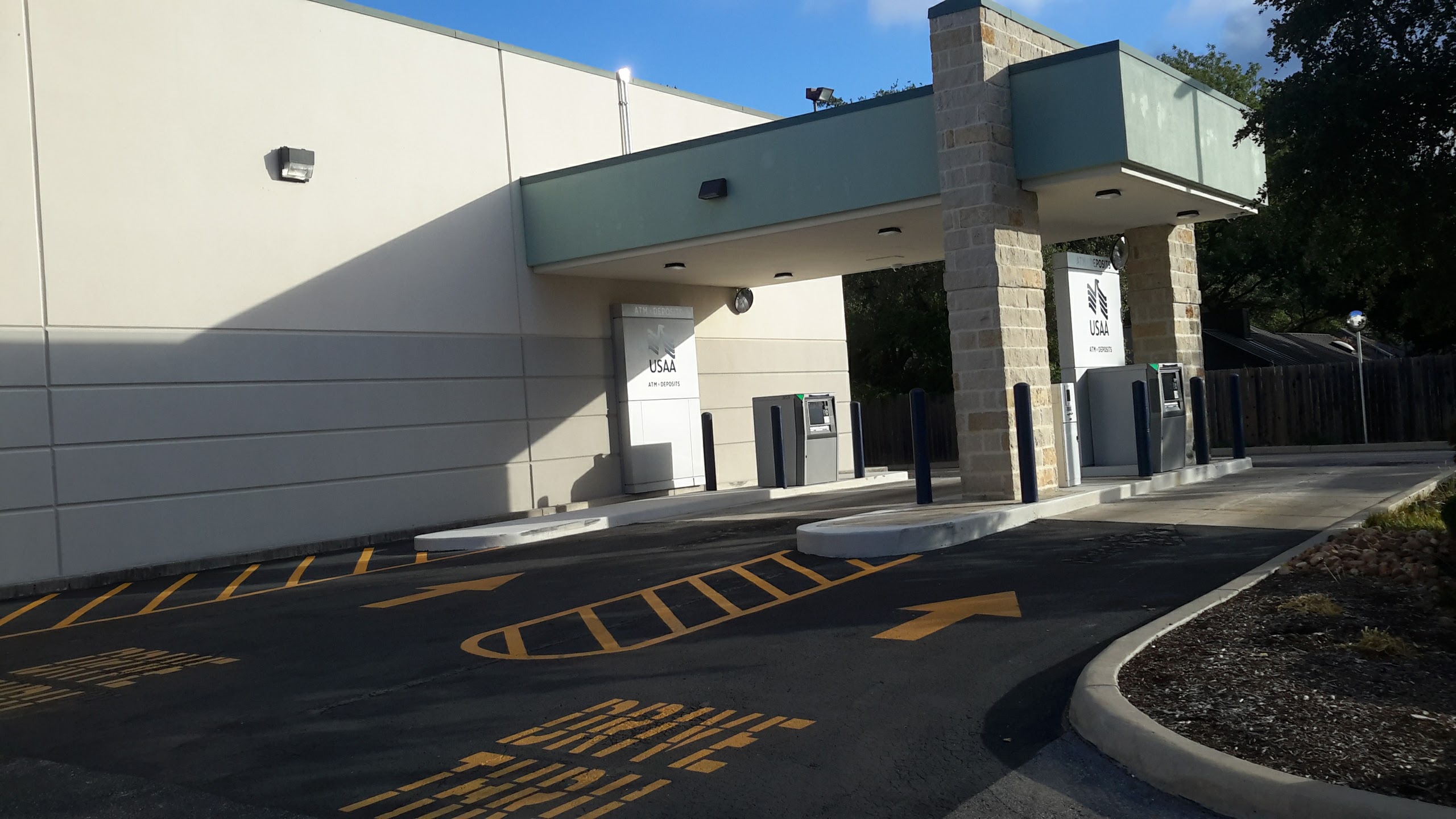 USAA ATM 01