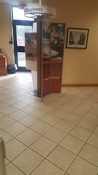 Bank of America (with Drive-thru services) 03