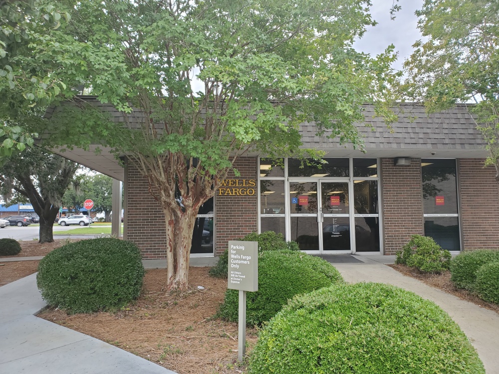 Wells Fargo Bank 01
